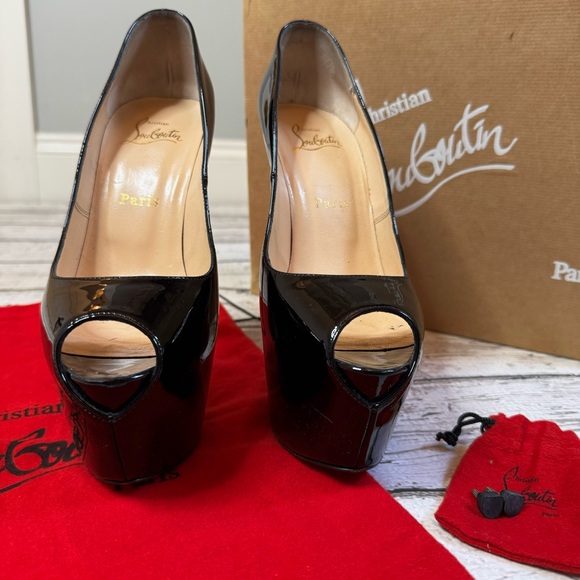 Christian Louboutin Highness Black Patent Platform Heels – Peep Toe, Size 39/9 - Picture 6 of 13